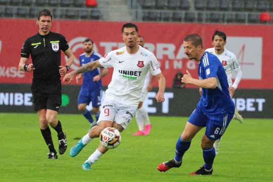 Hermannstadt - FCU Craiova 1-0. Victorie importantă pentru sibieni în lupta pentru top 6