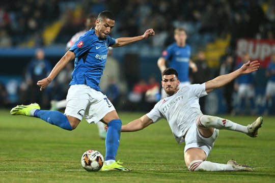 Farul Constanța - Oțelul Galați 1-1. Remiză între Hagi și Dorinel