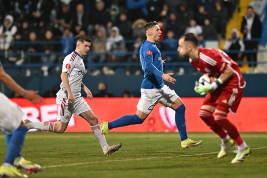 Stări de spirit diferite după Farul - Oțelul 1-1: "Un punct bun!" / "Două puncte pierdute"