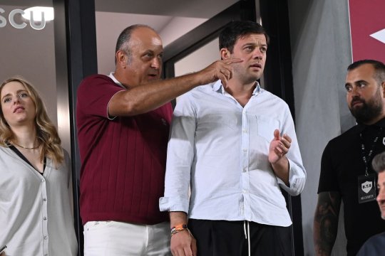 Lojă selectă pentru Rapid în duelul cu Poli Iași. Noul sponsor al celor de la Dinamo, alături de giuleșteni