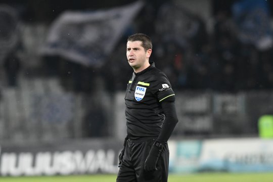 Cei doi arbitri acuzați că o favorizează pe Rapid, delegați din nou la un meci al giuleștenilor! Ce spune fostul central FIFA despre decizia CCA: ”Au fost făcute jafuri”