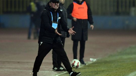 Hagi îi bate obrazul lui Gabi Balint: ”Cum nu știu să fac asta? Am venit fără niciun ban de acasă!”