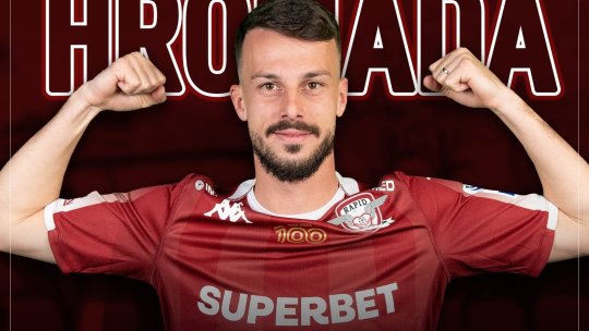 OFICIAL | Rapid l-a prezent pe mijlocașul luat de la Slavia Praga