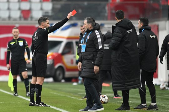 Storck și Niczuly îl atacă pe Istvan Kovacs după Sepsi - Universitatea Craiova 1-3: ”E rău când e arbitrul în centrul atenției” / ”Faptele vorbesc de la sine”