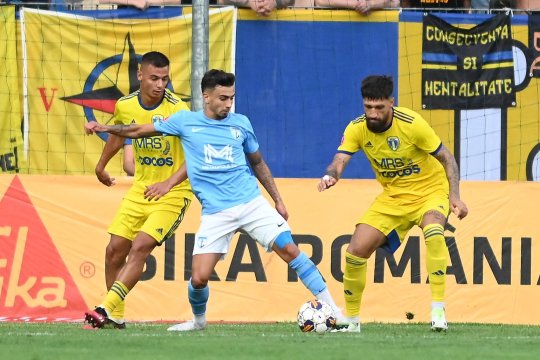 Unul dintre cei mai promițători fotbaliști din Superligă, tot mai aproape de revenire! Poate intra pe teren din luna martie: ”Mă antrenez cu echipa!”