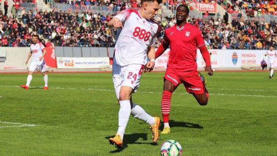 Agentul atacantului despre care iAMsport.ro a scris că se află pe lista ”câinilor” confirmă discuțiile cu clubul: ”Are oferte din Liga 1, dar vrea aici!”