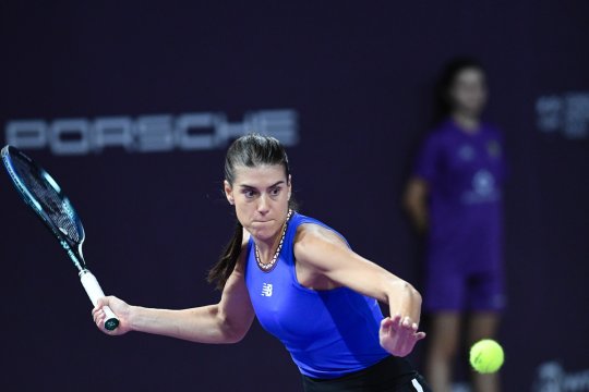Victorie mare pentru Sorana Cîrstea! Românca a învins categoric numărul 9 mondial și s-a calificat în sferturi la Abu Dhabi