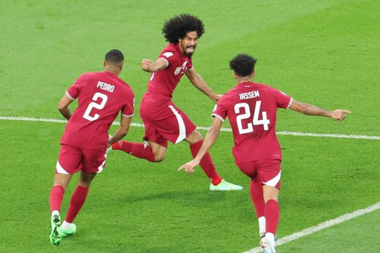 S-a stabilit finala Cupei Asiei. Favoritele au căzut pe capete