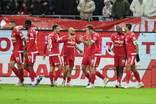 Veste excelentă pentru Dinamo! S-a crezut că este vorba de o accidentare pe termen lung, dar fotbalistul și-a revenit și ar putea fi folosit cu Farul