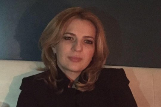 ”Un pas important în viața ei!” Cum a fost surprinsă Aurora Damcali, avocata care a adus victoria României în dosarul "Roșia Montană"