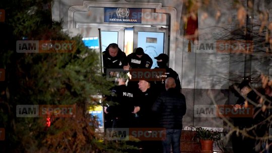 Primele imagini cu "Bocciu" încătușat! A ieșit zâmbitor înconjurat de mascați + ce se întâmplă acum cu cei 16 reținuți în dosarul instrumentat de DIICOT