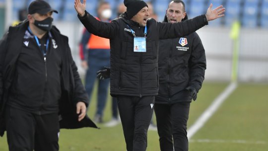 Bogdan Andone, foc și pară pe arbitri după eșecul la scor de neprezentare cu U Cluj: ”Arbitrează în ce direcție vor ei. Nu ciupești cât vrei tu”