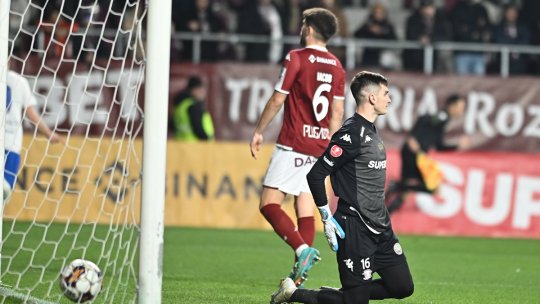 Paul Iacob, discurs furibund după primul eșec al Rapidului pe Giulești: ”S-au apărat ca la Rovine!” Nici arbitrii nu au scăpat: ”A fost cel mai groaznic meci din carieră” + Imagini greu de privit cu tibia fotbalistului