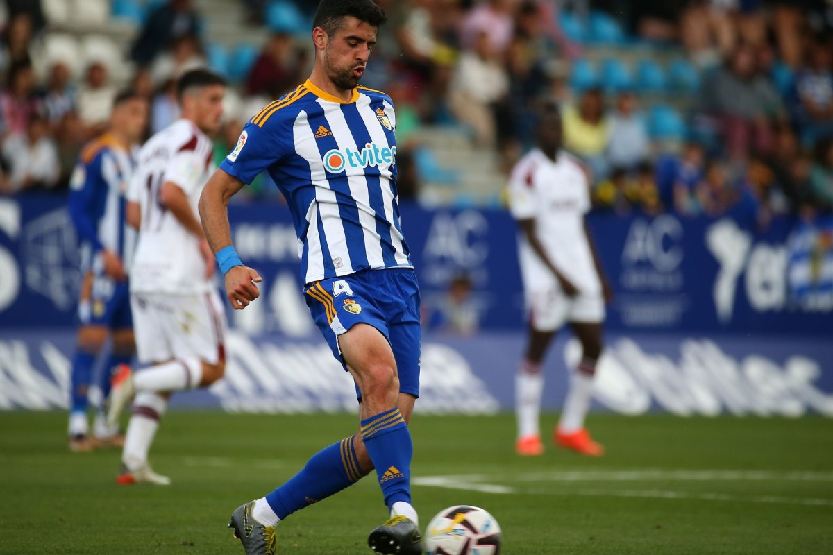 Alex Pașcanu joacă la Sporting Gijon din august 2023