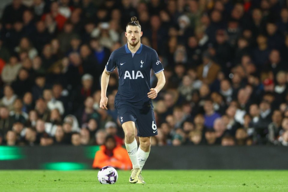 Radu Drăgușin a fost pentru prima dată titular la Tottenham