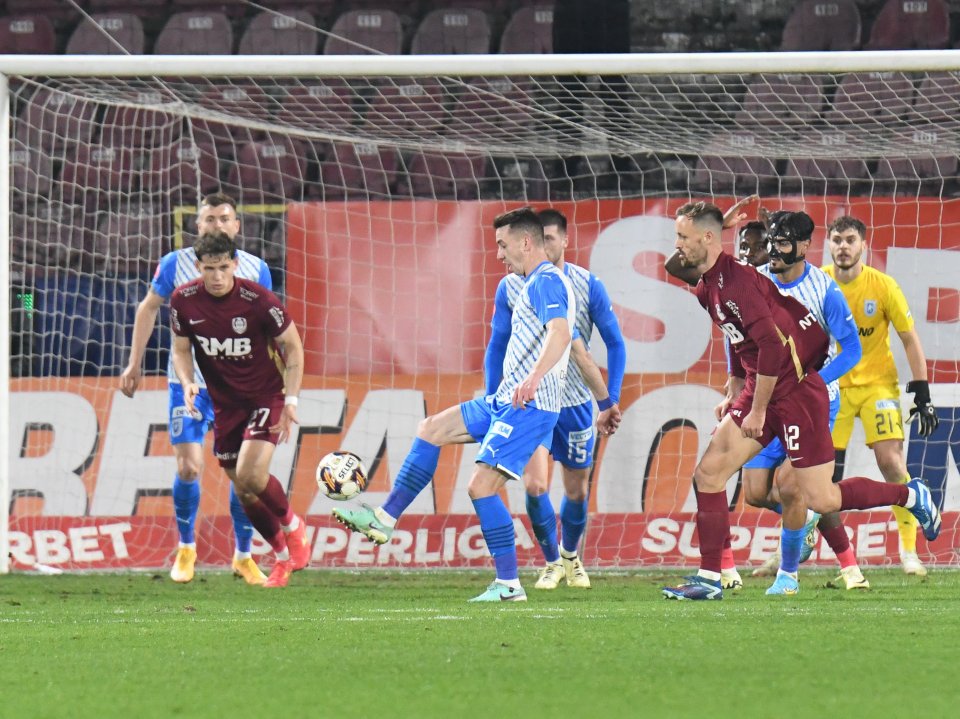 Meciul dintre CFR Cluj și Universitatea Craiova s-a încheiat cu scorul de 1-2.