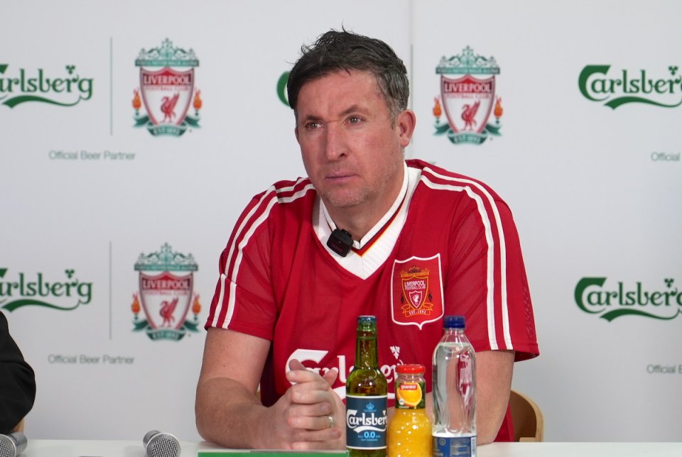 Robbie Fowler, la Muzeul Fotbalului din București