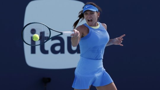 Simona Halep, învinsă de Paula Badosa la revenirea pe teren! Românca a făcut un prim set de vis și a condus, dar iberica a reușit să întoarcă scorul