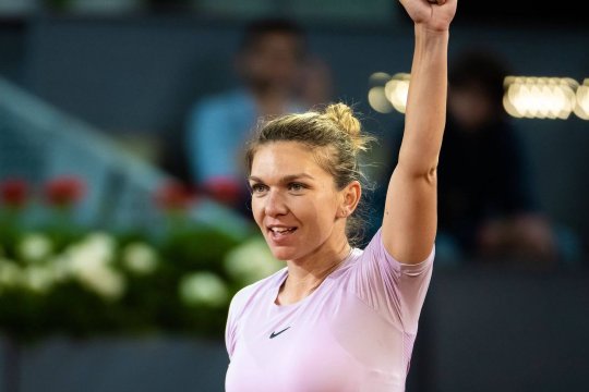 Bookmakerii o văd favorită pe Simona Halep în primul ei meci disputat în ultimele 18 luni. Ce cotă are românca