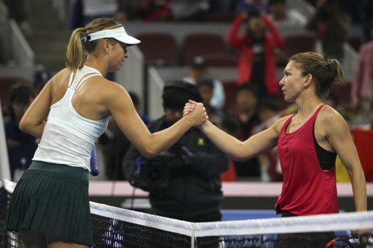 Atacată de Wozniacki, Halep a replicat acid, dar spunea același lucru despre Sharapova. Simona: "Nu e ok să ajuți!"