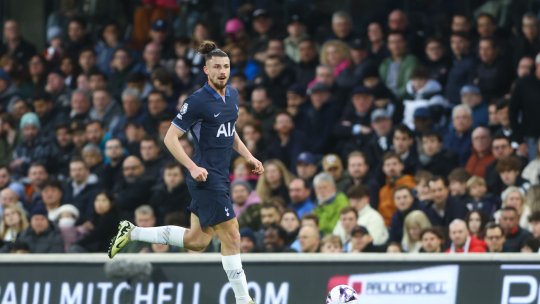 Florin Manea sare în apărarea lui Radu Drăgușin după meciul cu Fulham: ”Toată echipa a jucat slab”