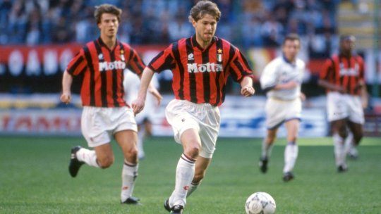 Nu AC Milan a fost tunul carierei pentru Răducioiu! Atacantul a spus câți bani a încasat în perioada petrecută în Primera Division: "E cel mai mare salariu al meu"