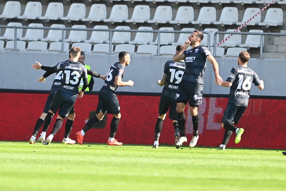 Poli Timișoara a trecut prin mai multe transformări după anul 2000