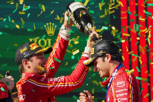 Sainz jr. câștigă la Antipozi! Pilotul celor de la Ferrari s-a impus în Marele Premiu de Formula 1 al Australiei. Alonso, penalizat