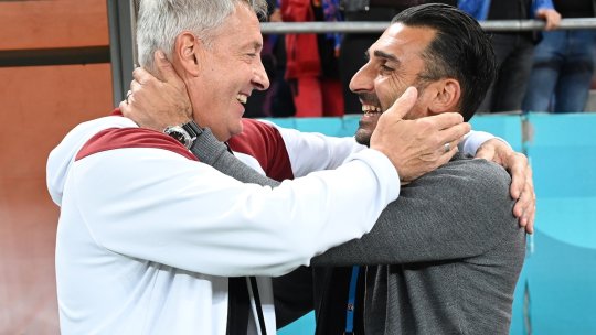 ”Sunt indecis dacă m-aș bucura mai mult să ia titlul Rapid sau FCSB!” Fostul antrenor cu patru mandate în Giulești, nesigur în privința luptei pentru campionat