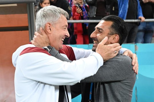 ”Sunt indecis dacă m-aș bucura mai mult să ia titlul Rapid sau FCSB!” Fostul antrenor cu patru mandate în Giulești, nesigur în privința luptei pentru campionat