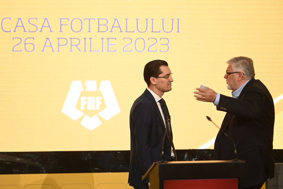 Răzvan Burleanu, președintele FRF, și Gino Iorgulescu, președintele LPF, participă la Adunarea Generală a Federației Române de Fotbal, desfășurată în Sala ”Nicolae Dobrin” din incinta sediului FRF din București, 26 aprilie 2023