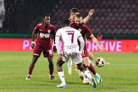 Probleme la CFR Cluj! Jucătorul adus cu mari speranțe în Gruia, vești proaste pentru Adrian Mutu