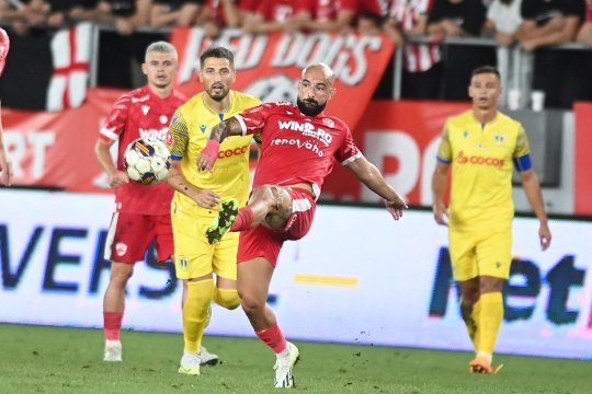 Micuții fani ai lui Dinamo vor putea fi în tribune cu Petrolul! Anunțul făcut de club: ”LPF a răspuns afirmativ!” Care sunt condițiile pentru acces