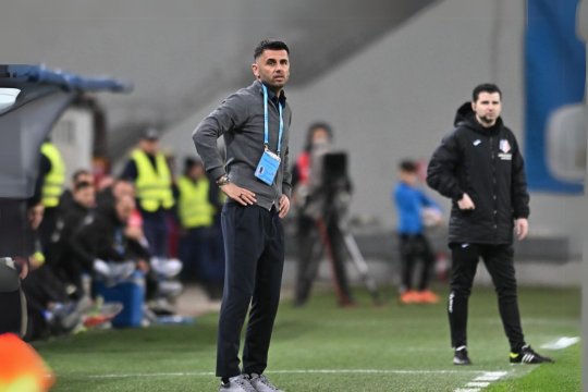 ”Tu de ce stai câte o lună pe la echipe?” Ce explicație a oferit Nicolae Dică