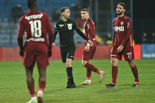 CFR Cluj, OUT din lupta pentru titlu după egalul cu Farul. Verdict dur primit de elevii lui Adrian Mutu