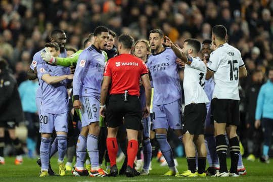 Momente incredibile la Valencia - Real Madrid. "Galacticii", loviți de blestemul Chihaia: au marcat la ultima fază, însă arbitrul a fluierat finalul partidei