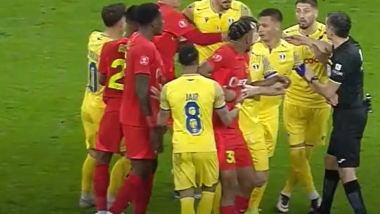 Bătaie generală în finalul primei reprize la FCSB - Petrolul! De la ce a plecat totul