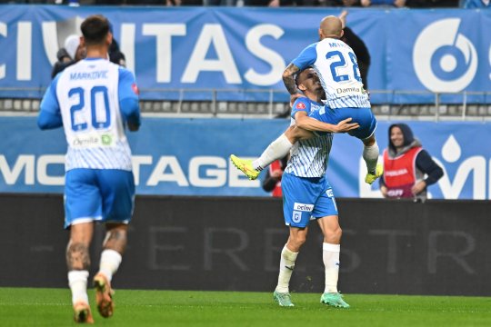 Dacă bat Rapid, oltenii pot visa iar la titlu. ”Câștigi și cu FCSB și ai alt obiectiv”