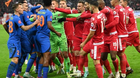 Ciudatul caz al unui fotbalist de la Dinamo: nu se află pe lista LPF, a refuzat cel puțin două propuneri și stă, până la vară, pe tușă!