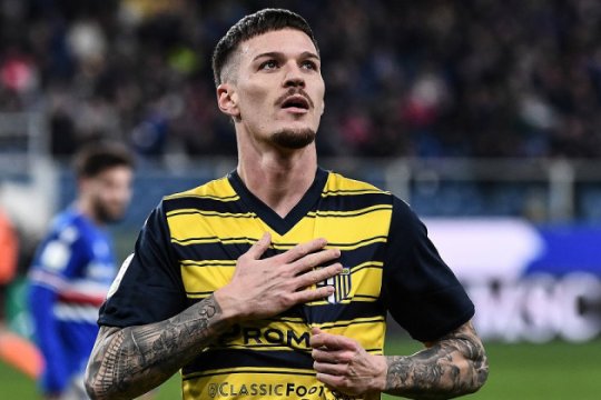 Dennis Man va fi premiat de către Parma! Românul a scris istorie în Italia