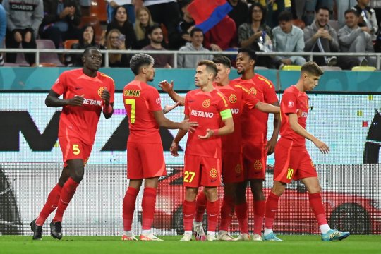 Elias Charalambous, elogii la adresa unui jucător de la FCSB înaintea marelui derby cu Rapid: ”E inima echipei, e foarte important!”