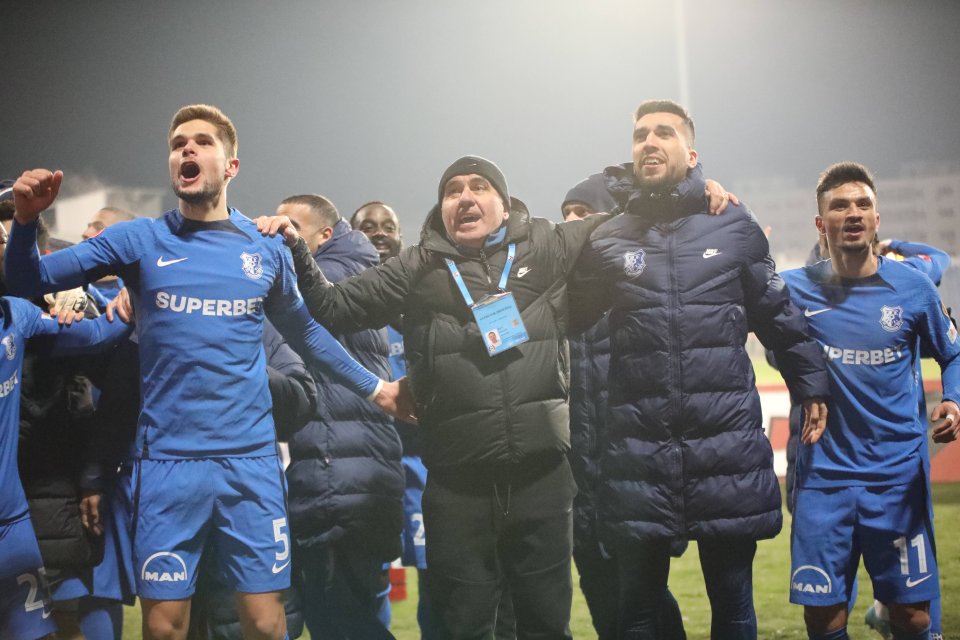 Gheorghe Hagi a sărbătorit alături de jucători și suporteri