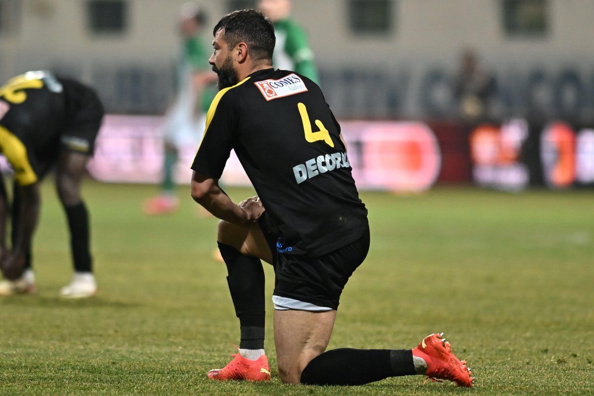 Marius Constantin, la acea vreme încă jucătorul Ceahlaului Piatra Neamț, în meciul de fotbal contra Concordiei Chiajna, contând pentru Liga a-2-a Casa Pariurilor, desfasurat pe Stadionul comunal Concordia din Chiajna, 22 februarie 2024