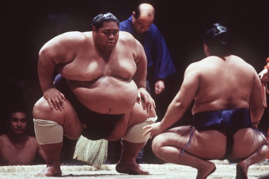 A murit Akebono, uriașul hawaian. Sportivul care a creat punți între SUA și Japonia: “Ne-a unit pe toți”