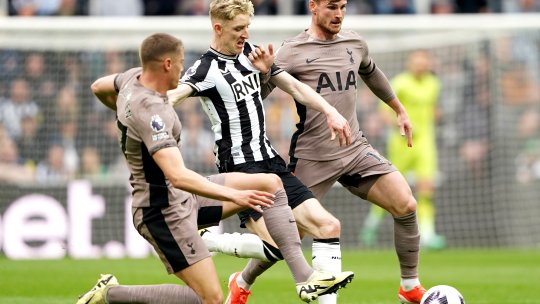 Reacția unui fost fotbalist din Premier League despre evoluția lui van de Ven: "Dacă era Drăgușin, era crucificat"