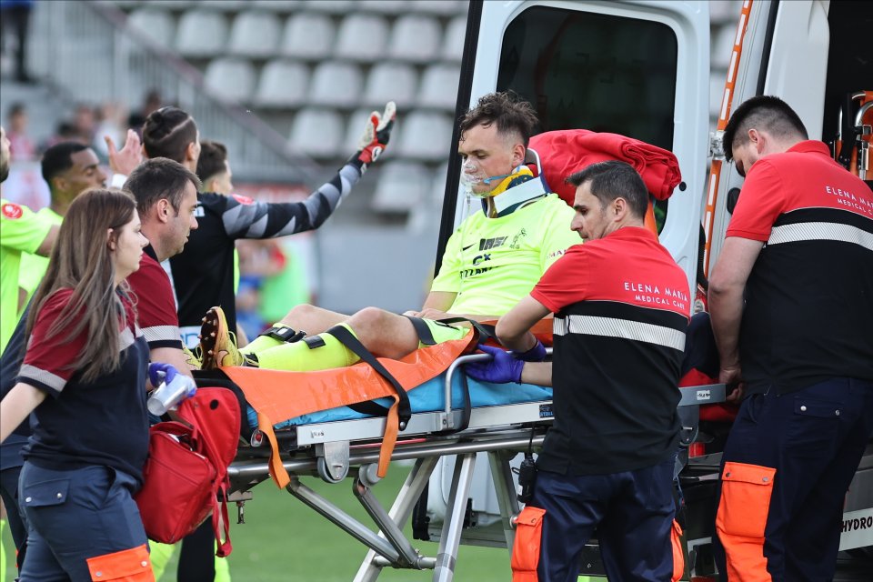 Luca Mihai a fost urcat în ambulanță doar după ce a fost stabilizat de către medici
