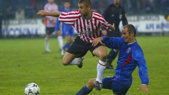 Valeriu Răchită a dezvăluit trei blaturi, în care au fost implicate Petrolul, U Cluj sau Gloria Bistrița: ”Ne-au luat cu un pistol pe masă” / ”Crăciunescu a fugit cu mingea la vestiar în minutul 87!”