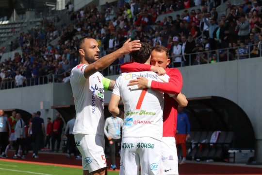 Declarație ”bizară” în Superliga. N-a văzut faza de joc, însă dă credit arbitrului: ”Presupun că a fost”