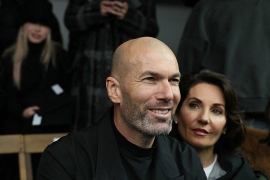 Zinedine Zidane revine în antrenorat? Francezul este foarte aproape de a semna cu o semifinalistă Champions League