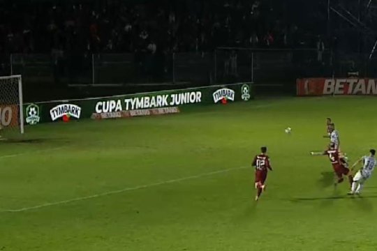 Gol de pus în ramă în Corvinul Hunedoara - CFR Cluj! Sava a rămas mască